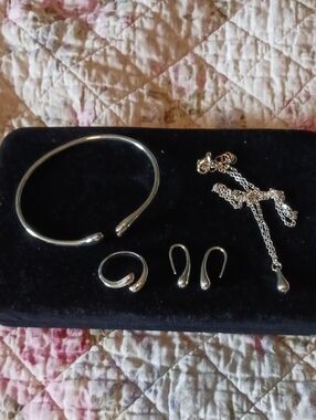 Silver Teardrop Jewelry Set - Necklace, Bracelet, Ring & Earrings